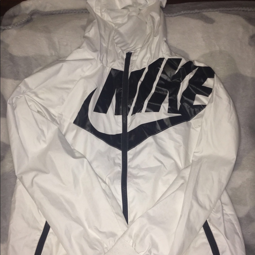 Nike windbreaker